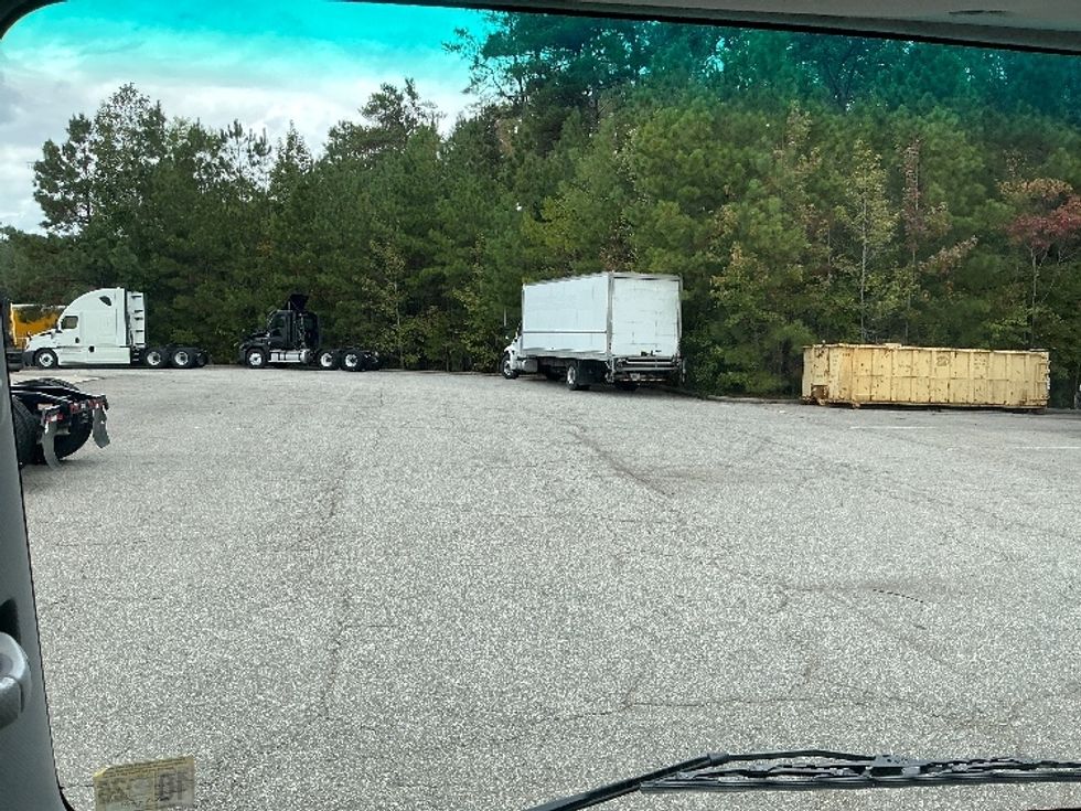 Light Duty Box Truck-Light and Medium Duty Trucks-Isuzu-2019-NPR EFI-Prince George-VA-91,111\n\t\tmiles-$ 38,250 - Image 18