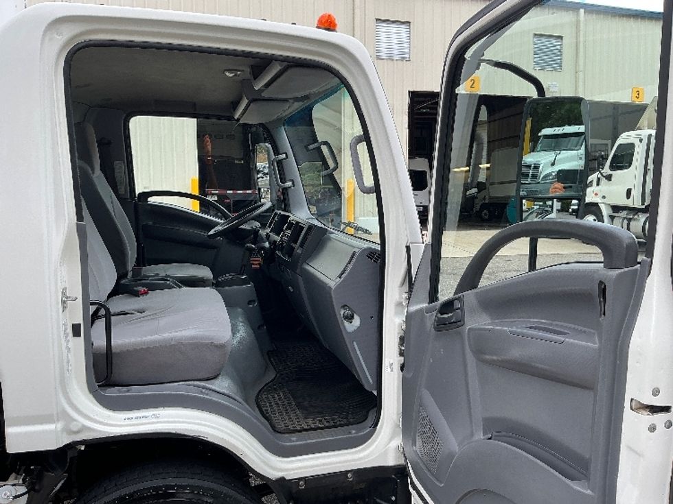 Light Duty Box Truck-Light and Medium Duty Trucks-Isuzu-2019-NPR EFI-Prince George-VA-91,111\n\t\tmiles-$ 38,250 - Image 20