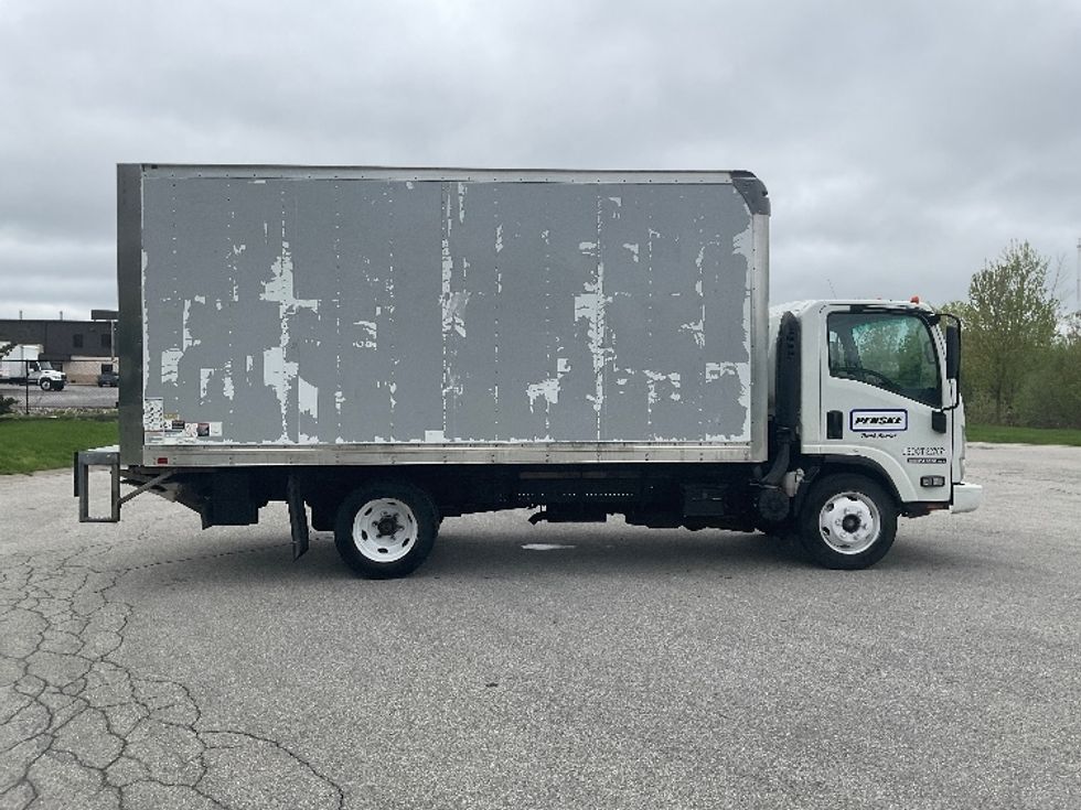 Light Duty Box Truck-Light and Medium Duty Trucks-Isuzu-2019-NPR EFI-Rochester-NY-89,815\n\t\tmiles-$ 35,500 - Image 15