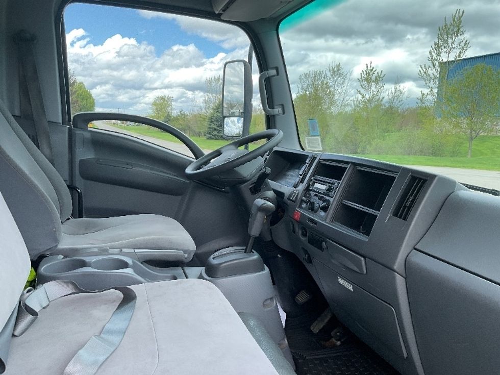 Light Duty Box Truck-Light and Medium Duty Trucks-Isuzu-2019-NPR EFI-Rochester-NY-89,815\n\t\tmiles-$ 35,500 - Image 22