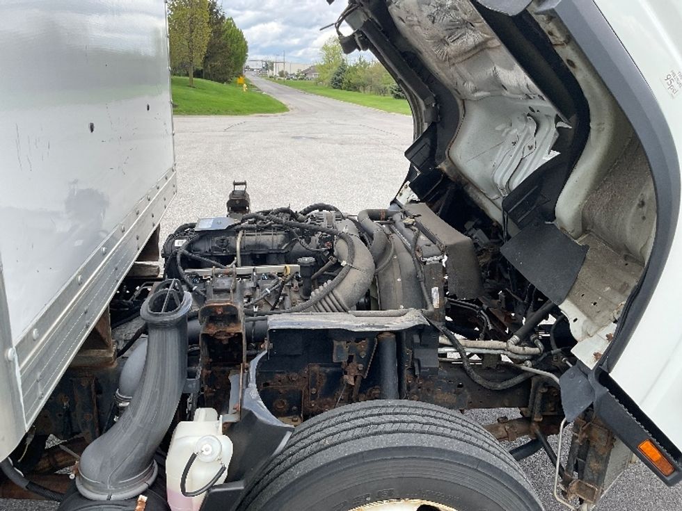 Light Duty Box Truck-Light and Medium Duty Trucks-Isuzu-2019-NPR EFI-Rochester-NY-89,815\n\t\tmiles-$ 35,500 - Image 23