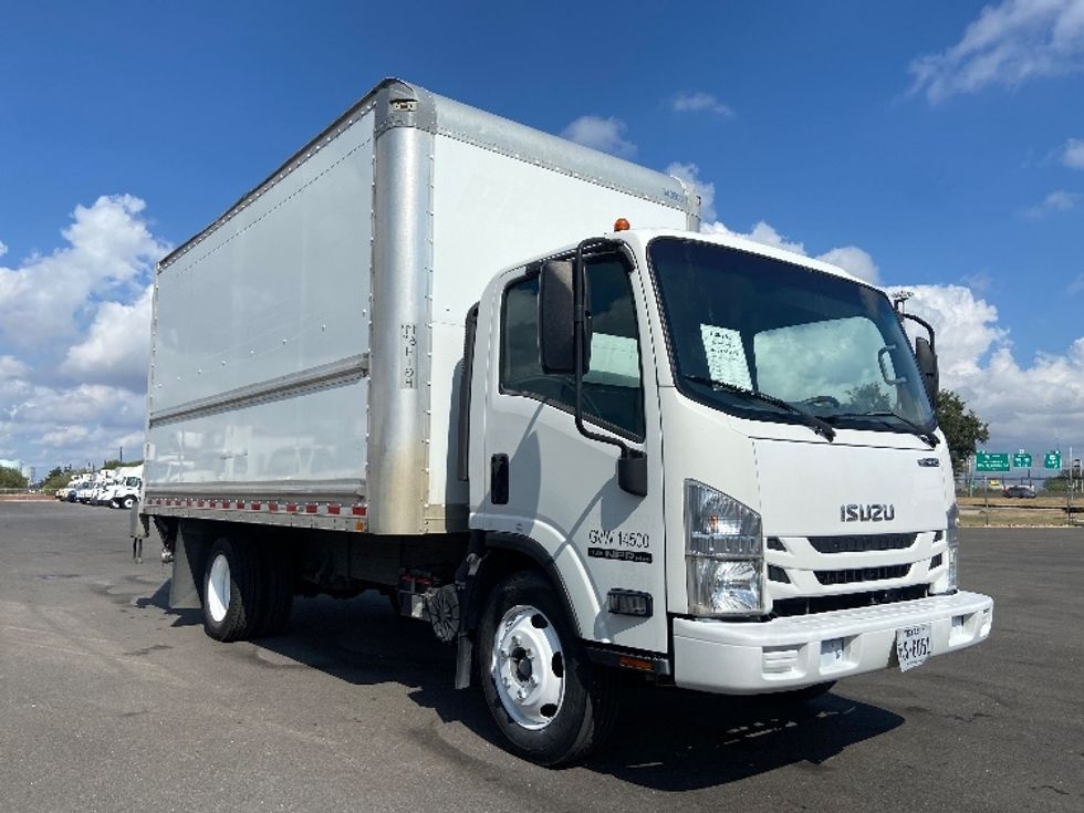 Light Duty Box Truck-Light and Medium Duty Trucks-Isuzu-2019-NPR EFI-San Antonio-TX-103,772\n\t\tmiles-$ 37,000 - Image 1
