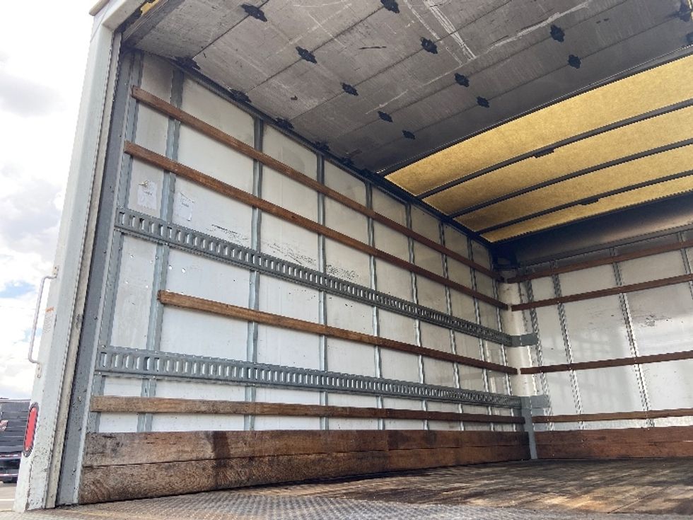 Light Duty Box Truck-Light and Medium Duty Trucks-Isuzu-2019-NPR EFI-San Antonio-TX-103,772\n\t\tmiles-$ 37,000 - Image 11