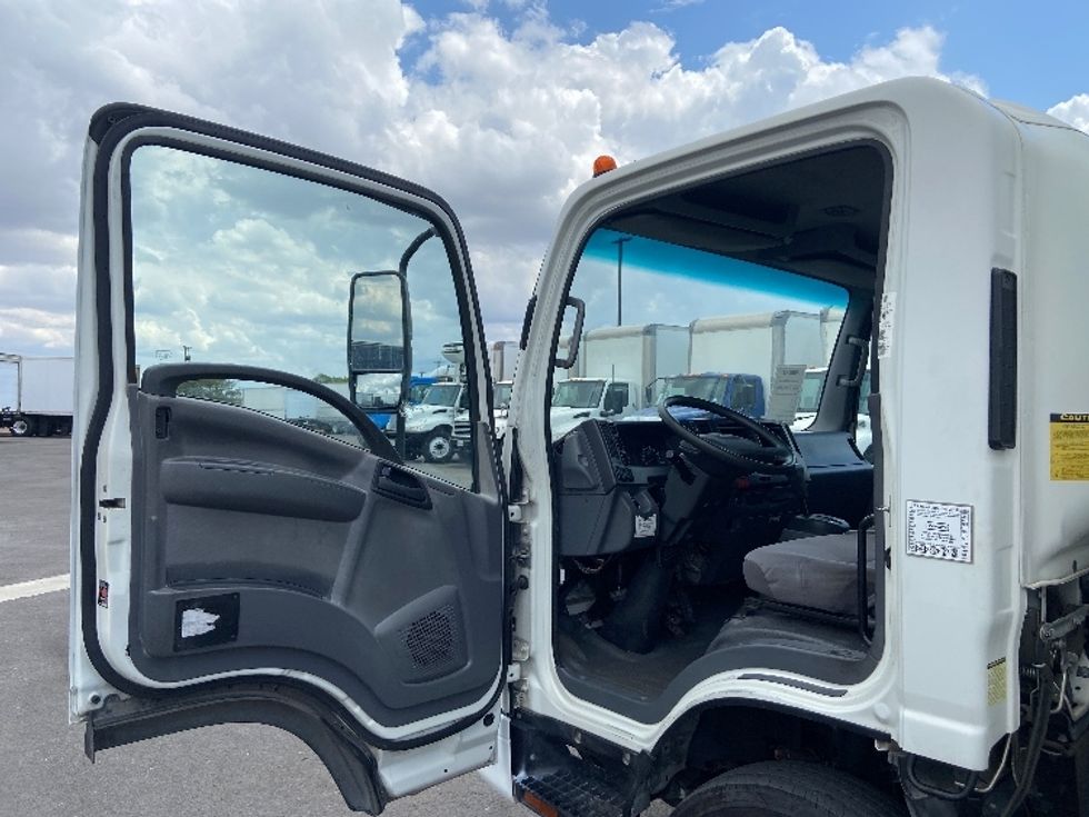 Light Duty Box Truck-Light and Medium Duty Trucks-Isuzu-2019-NPR EFI-San Antonio-TX-103,772\n\t\tmiles-$ 37,000 - Image 16