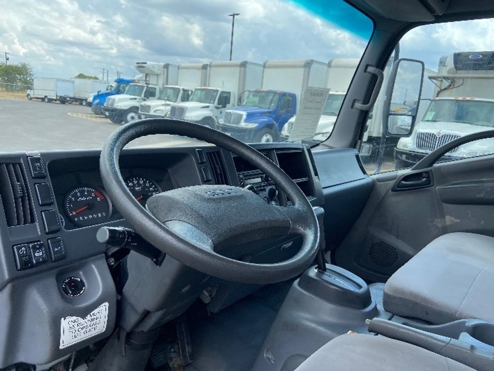 Light Duty Box Truck-Light and Medium Duty Trucks-Isuzu-2019-NPR EFI-San Antonio-TX-103,772\n\t\tmiles-$ 37,000 - Image 17