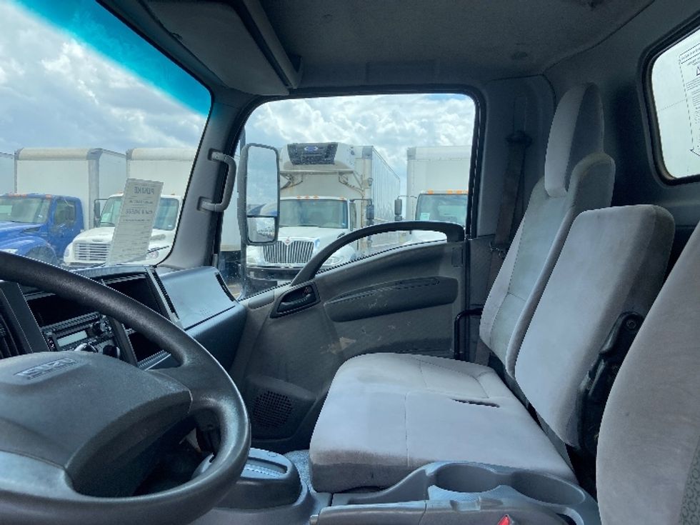 Light Duty Box Truck-Light and Medium Duty Trucks-Isuzu-2019-NPR EFI-San Antonio-TX-103,772\n\t\tmiles-$ 37,000 - Image 19