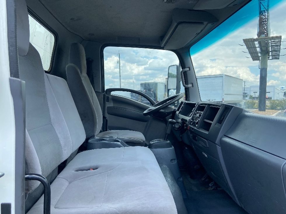Light Duty Box Truck-Light and Medium Duty Trucks-Isuzu-2019-NPR EFI-San Antonio-TX-103,772\n\t\tmiles-$ 37,000 - Image 22