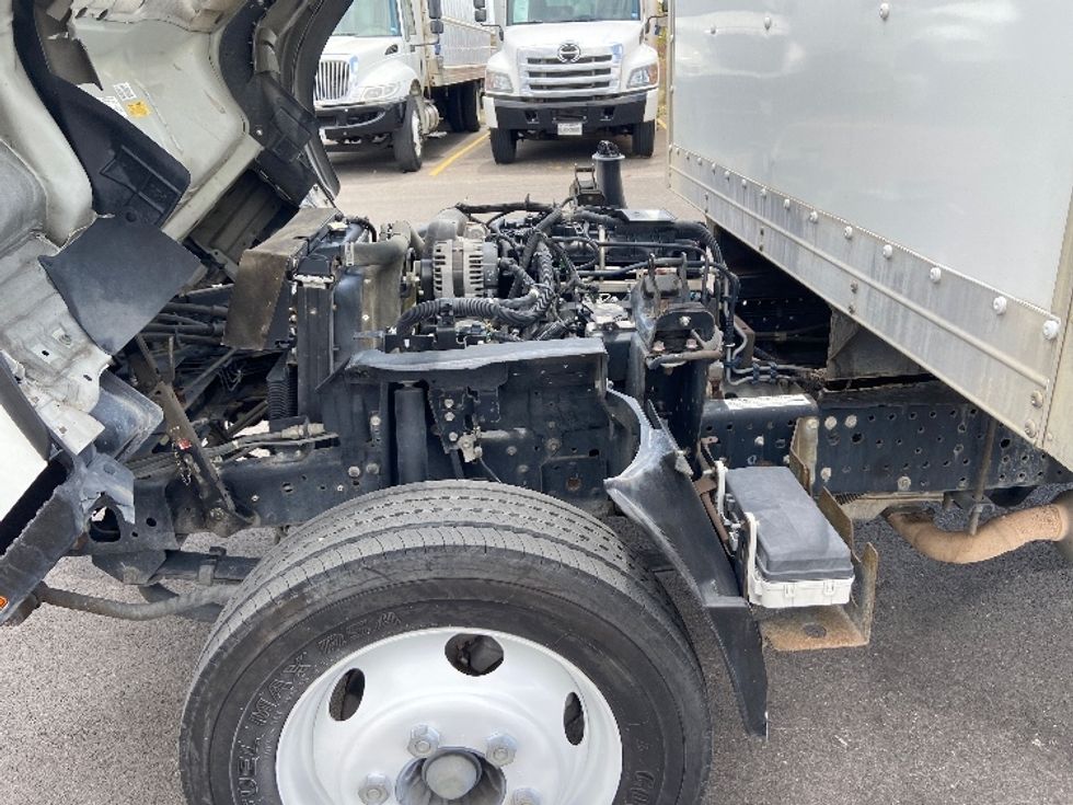 Light Duty Box Truck-Light and Medium Duty Trucks-Isuzu-2019-NPR EFI-San Antonio-TX-103,772\n\t\tmiles-$ 37,000 - Image 24