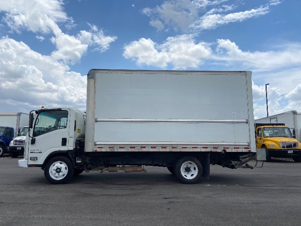 Light Duty Box Truck-Light and Medium Duty Trucks-Isuzu-2019-NPR EFI-San Antonio-TX-103,772\n\t\tmiles-$ 37,000 - Image 4