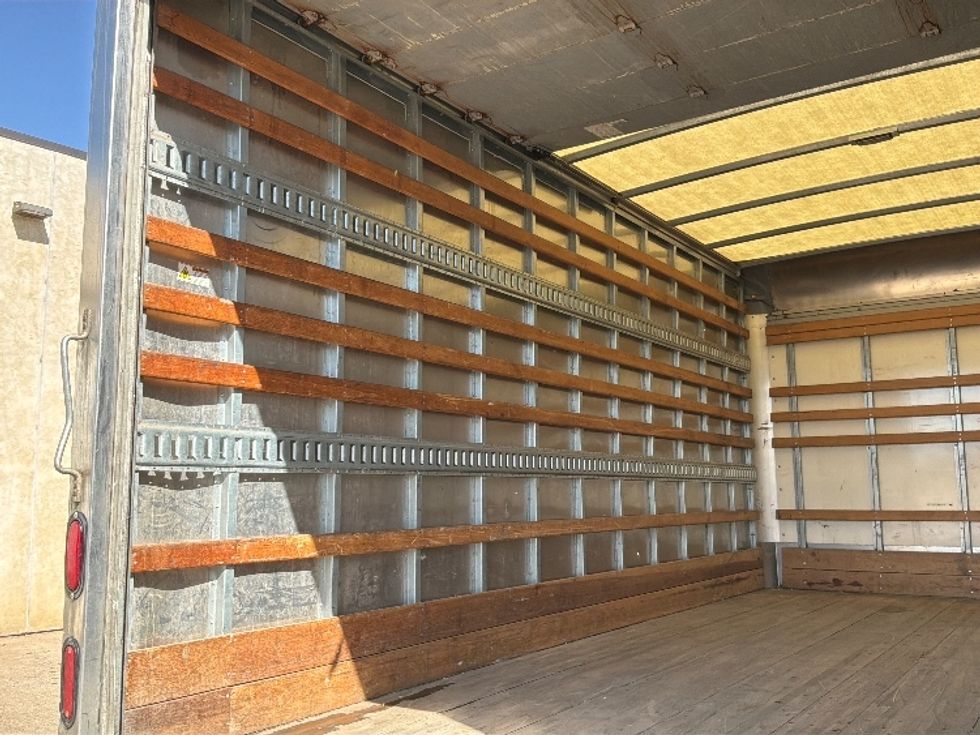 Light Duty Box Truck-Light and Medium Duty Trucks-Isuzu-2019-NPR EFI-Sioux Falls-SD-164,083\n\t\tmiles-$ 29,750 - Image 11