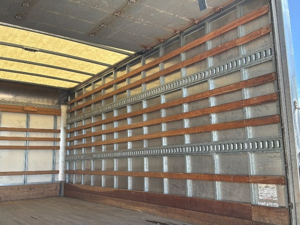 Light Duty Box Truck-Light and Medium Duty Trucks-Isuzu-2019-NPR EFI-Sioux Falls-SD-164,083\n\t\tmiles-$ 29,750 - Image 12