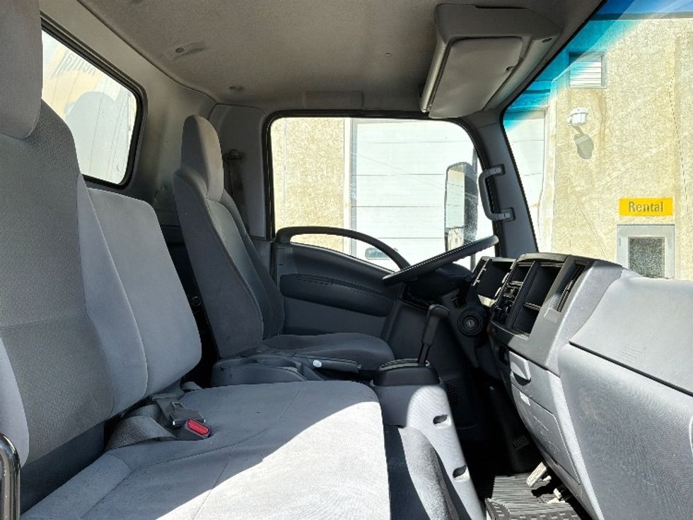 Light Duty Box Truck-Light and Medium Duty Trucks-Isuzu-2019-NPR EFI-Sioux Falls-SD-164,083\n\t\tmiles-$ 29,750 - Image 22