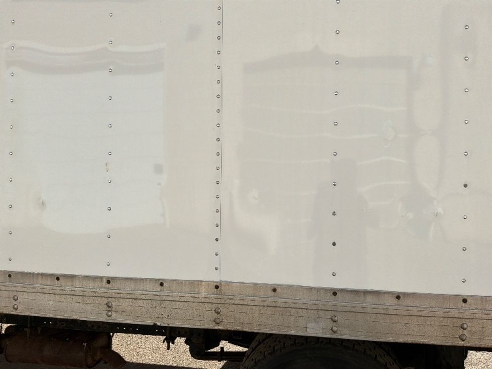 Light Duty Box Truck-Light and Medium Duty Trucks-Isuzu-2019-NPR EFI-Sioux Falls-SD-164,083\n\t\tmiles-$ 29,750 - Image 27