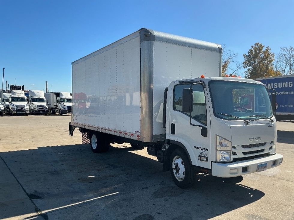 Light Duty Box Truck-Light and Medium Duty Trucks-Isuzu-2019-NPR EFI-Springfield-MA-103,466\n\t\tmiles-$ 33,750 - Image 1