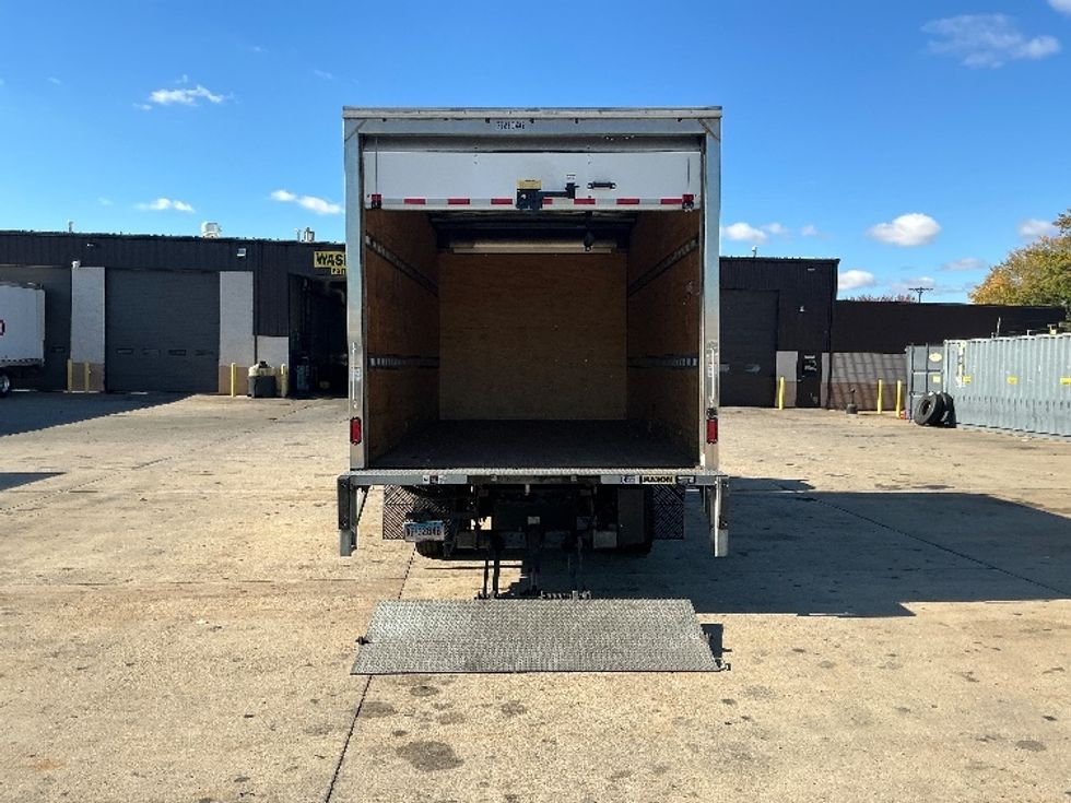 Light Duty Box Truck-Light and Medium Duty Trucks-Isuzu-2019-NPR EFI-Springfield-MA-103,466\n\t\tmiles-$ 33,750 - Image 9