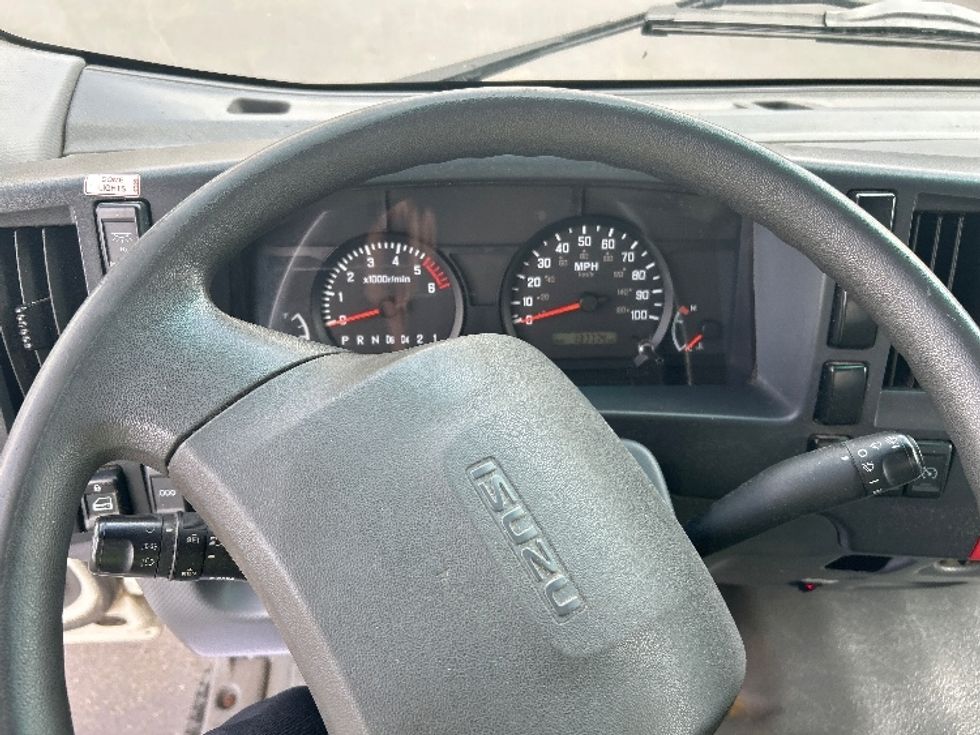 Light Duty Box Truck-Light and Medium Duty Trucks-Isuzu-2019-NPR EFI-Springfield-MA-137,774\n\t\tmiles-$ 31,000 - Image 18