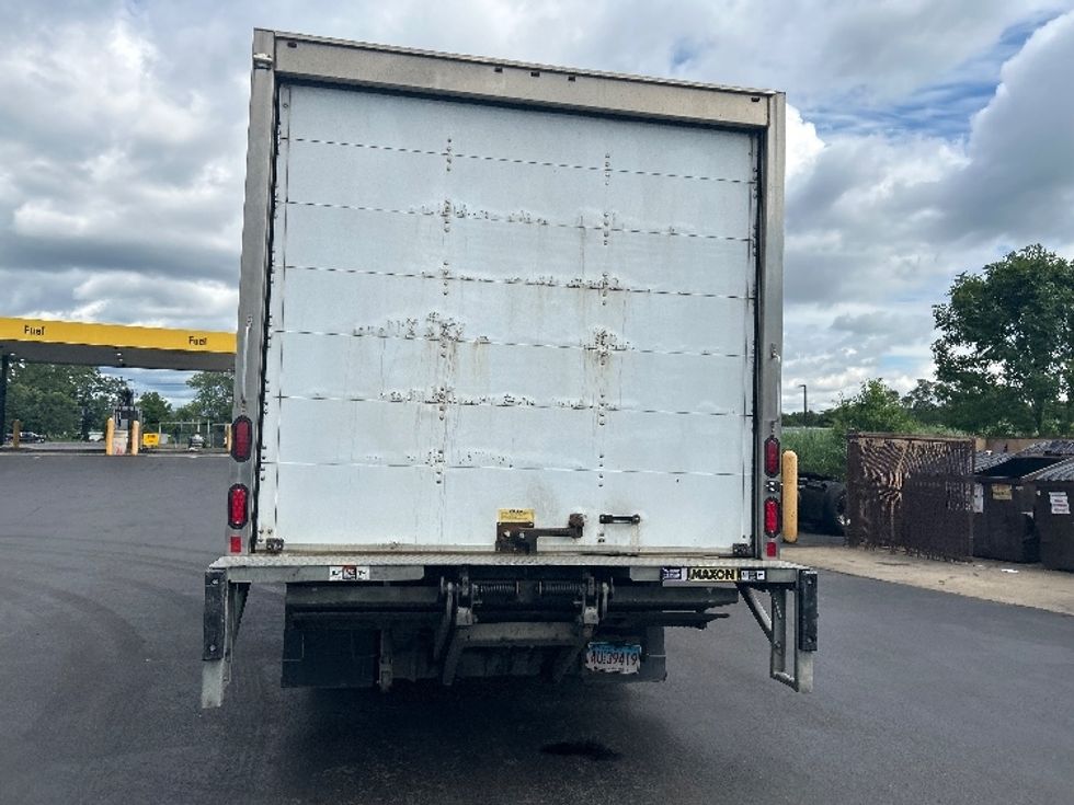 Light Duty Box Truck-Light and Medium Duty Trucks-Isuzu-2019-NPR EFI-Springfield-MA-137,774\n\t\tmiles-$ 31,000 - Image 7