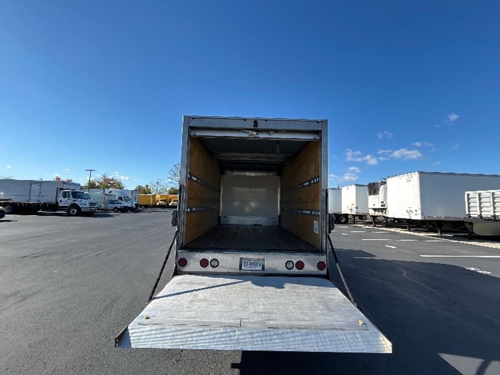 Light Duty Box Truck-Light and Medium Duty Trucks-Isuzu-2019-NPR EFI-Sterling-VA-37,222\n\t\tmiles-$ 43,750 - Image 8