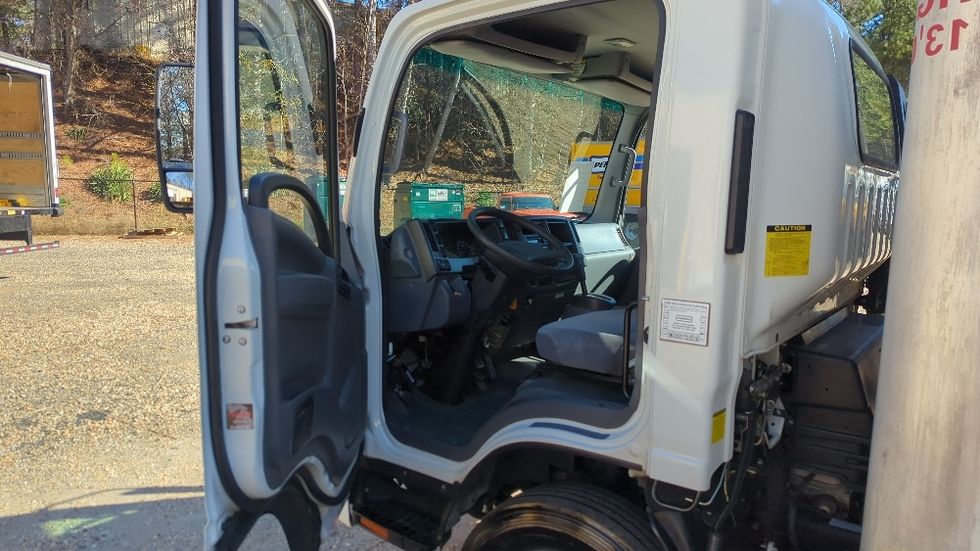 Light Duty Box Truck-Light and Medium Duty Trucks-Isuzu-2019-NPR EFI-Suwanee-GA-103,987\n\t\tmiles-$ 36,000 - Image 15