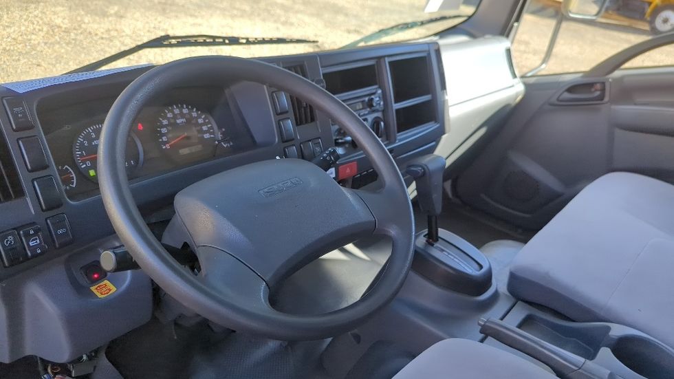 Light Duty Box Truck-Light and Medium Duty Trucks-Isuzu-2019-NPR EFI-Suwanee-GA-103,987\n\t\tmiles-$ 36,000 - Image 16