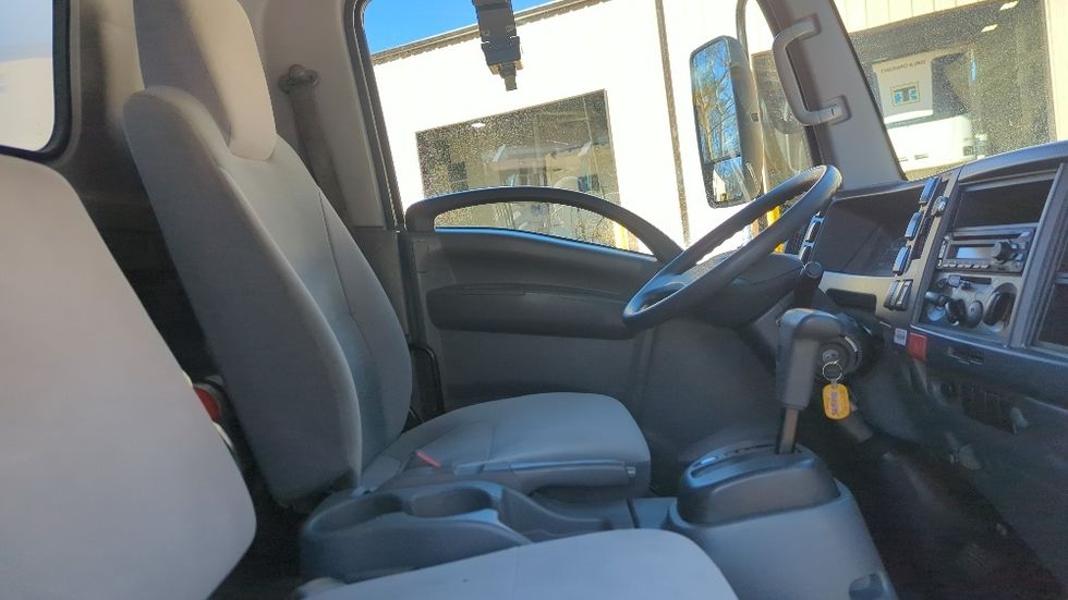 Light Duty Box Truck-Light and Medium Duty Trucks-Isuzu-2019-NPR EFI-Suwanee-GA-103,987\n\t\tmiles-$ 36,000 - Image 22