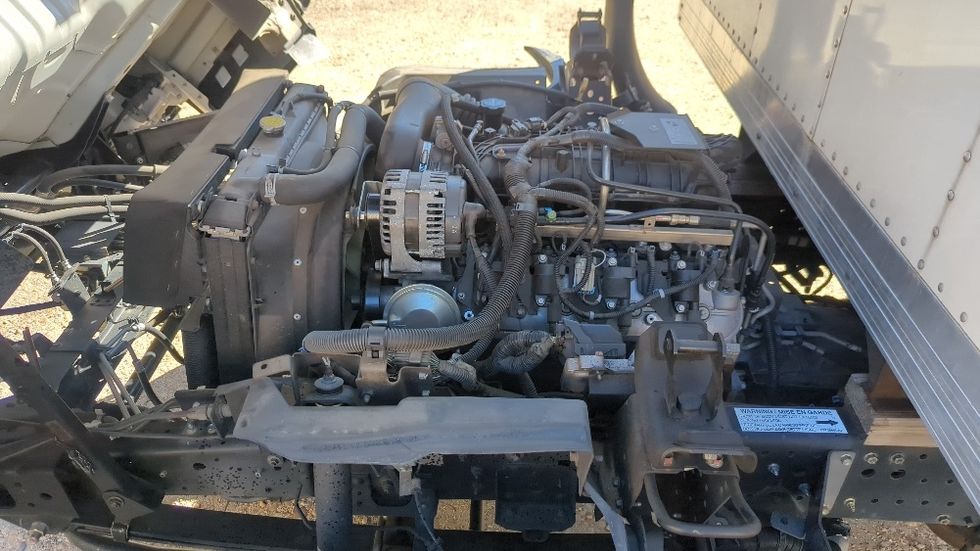 Light Duty Box Truck-Light and Medium Duty Trucks-Isuzu-2019-NPR EFI-Suwanee-GA-103,987\n\t\tmiles-$ 36,000 - Image 24