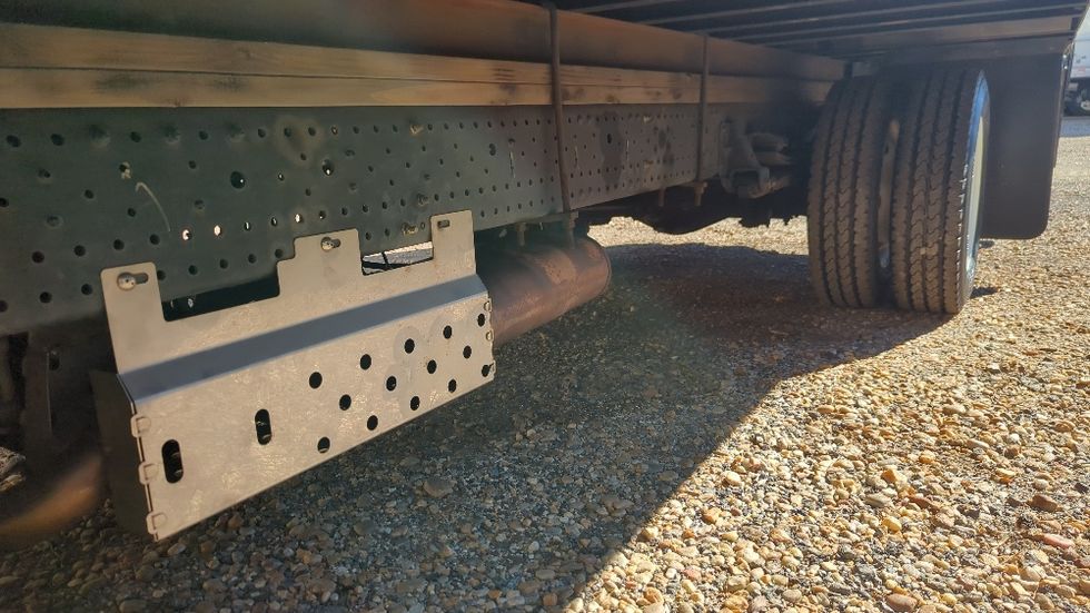 Light Duty Box Truck-Light and Medium Duty Trucks-Isuzu-2019-NPR EFI-Suwanee-GA-103,987\n\t\tmiles-$ 36,000 - Image 5