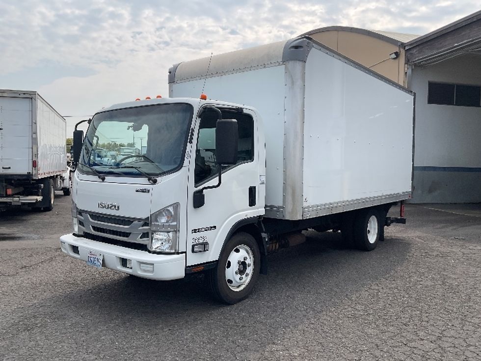 Light Duty Box Truck-Light and Medium Duty Trucks-Isuzu-2019-NPR EFI-Tacoma-WA-101,237\n\t\tmiles-$ 39,000 - Image 3