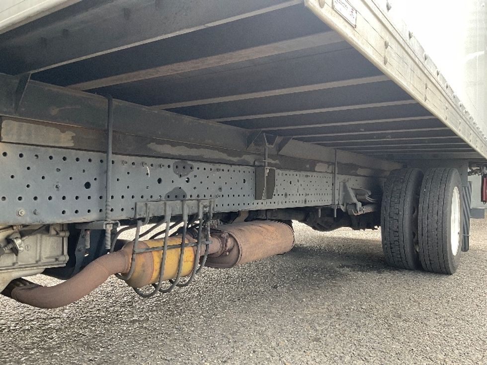 Light Duty Box Truck-Light and Medium Duty Trucks-Isuzu-2019-NPR EFI-Tacoma-WA-101,237\n\t\tmiles-$ 39,000 - Image 5