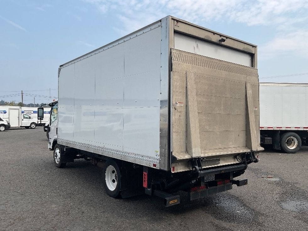 Light Duty Box Truck-Light and Medium Duty Trucks-Isuzu-2019-NPR EFI-Tacoma-WA-101,237\n\t\tmiles-$ 39,000 - Image 6