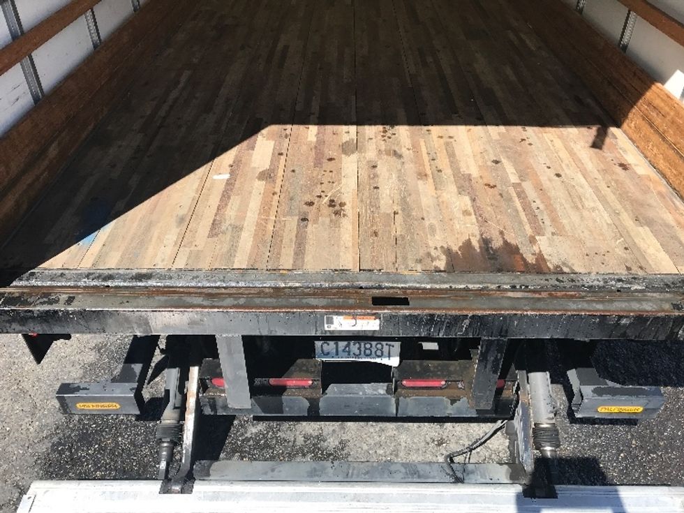 2019 Isuzu NPR photo 9