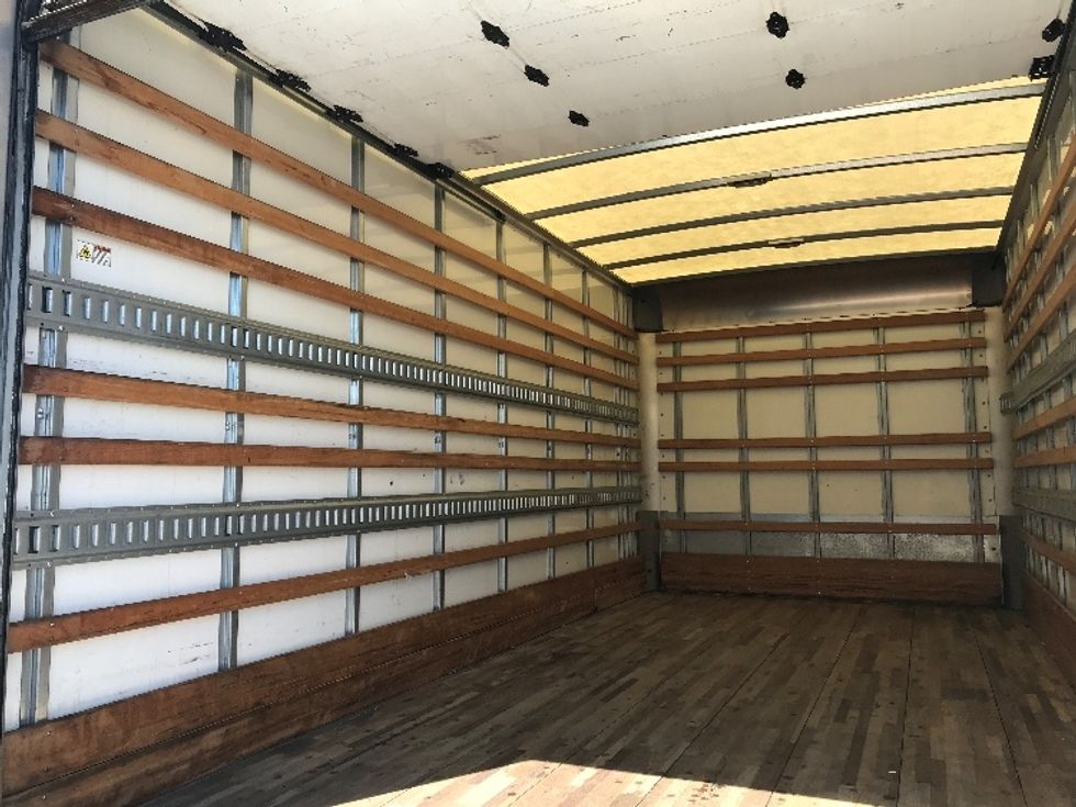 Light Duty Box Truck-Light and Medium Duty Trucks-Isuzu-2019-NPR EFI-Tacoma-WA-94,147\n\t\tmiles-$ 39,750 - Image 11