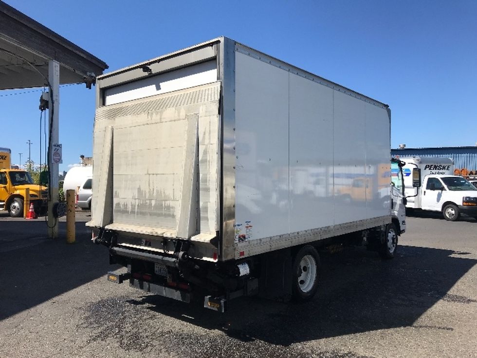 2019 Isuzu NPR photo 10