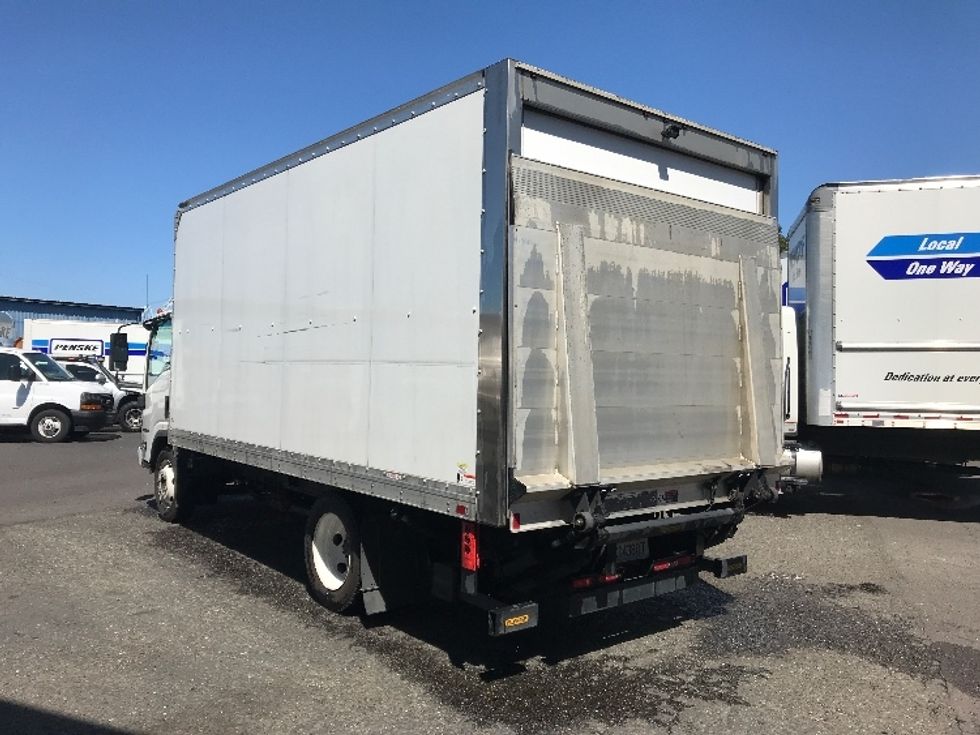 2019 Isuzu NPR photo 5