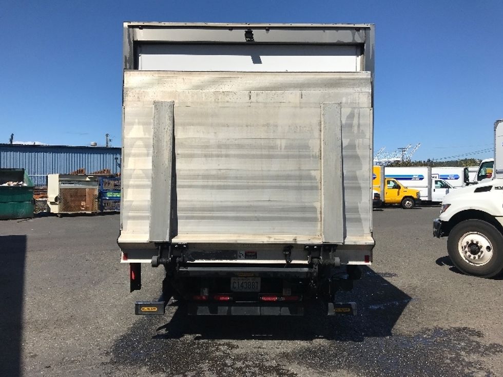 2019 Isuzu NPR photo 6