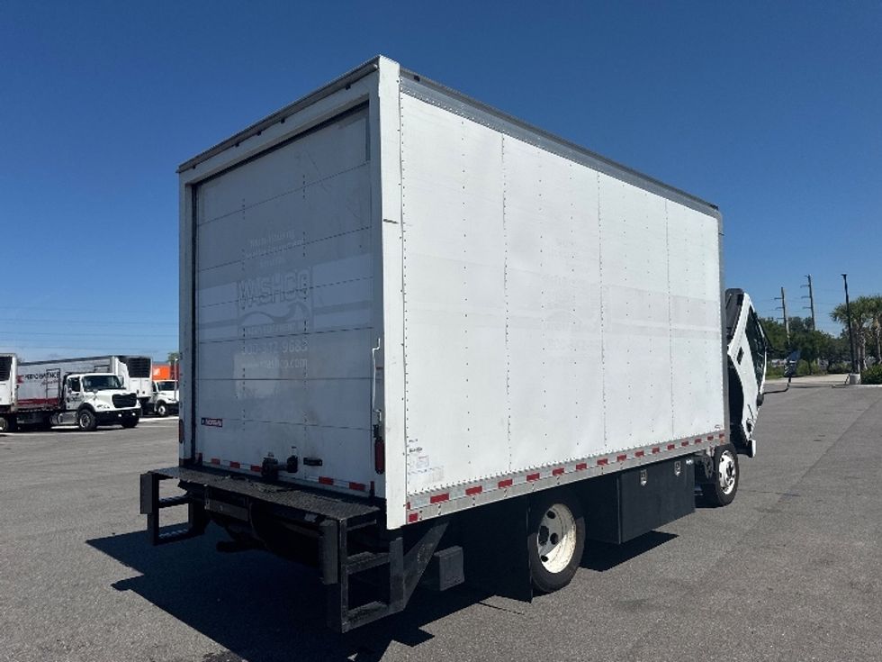 2019 Isuzu NPR photo 11