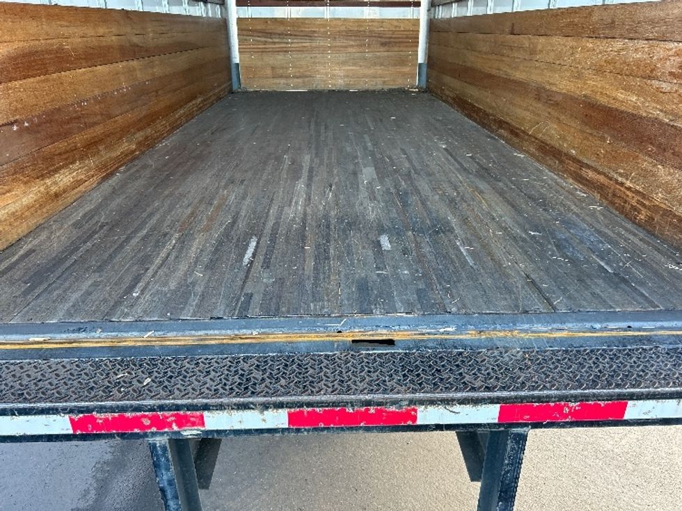 Light Duty Box Truck-Light and Medium Duty Trucks-Isuzu-2019-NPR EFI-Torrance-CA-99,626\n\t\tmiles-$ 35,750 - Image 10