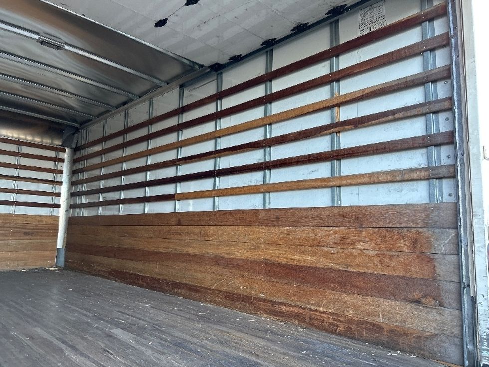 Light Duty Box Truck-Light and Medium Duty Trucks-Isuzu-2019-NPR EFI-Torrance-CA-99,626\n\t\tmiles-$ 35,750 - Image 12