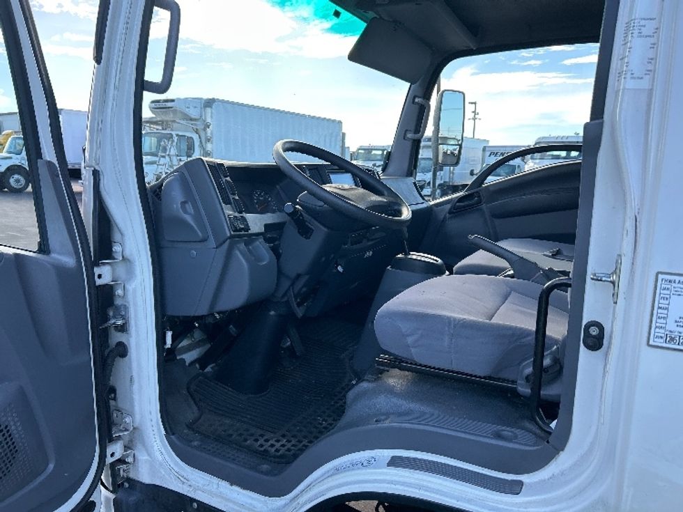 Light Duty Box Truck-Light and Medium Duty Trucks-Isuzu-2019-NPR EFI-Torrance-CA-99,626\n\t\tmiles-$ 35,750 - Image 16