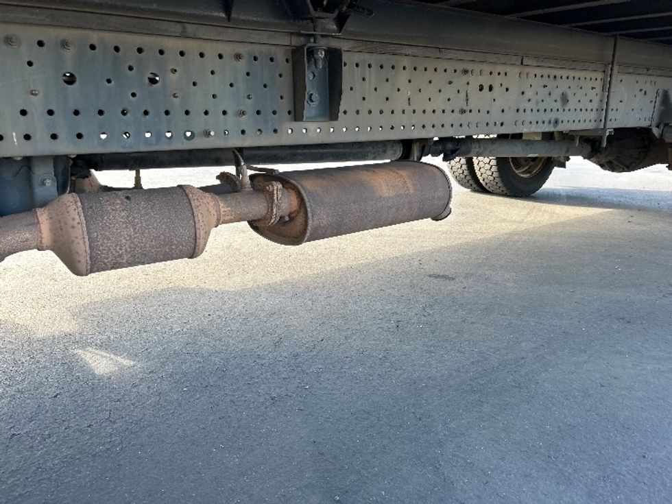 Light Duty Box Truck-Light and Medium Duty Trucks-Isuzu-2019-NPR EFI-Torrance-CA-99,626\n\t\tmiles-$ 35,750 - Image 5