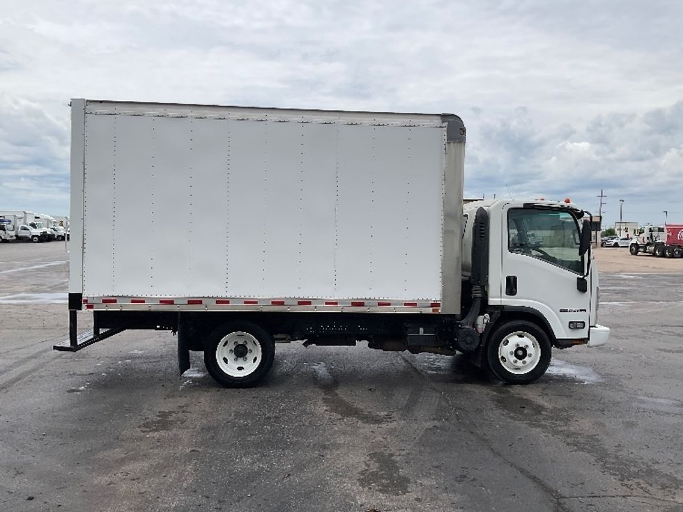 Light Duty Box Truck-Light and Medium Duty Trucks-Isuzu-2019-NPR EFI-Tulsa-OK-47,930\n\t\tmiles-$ 41,250 - Image 15