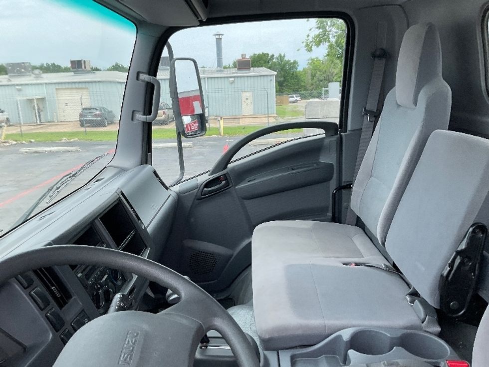 Light Duty Box Truck-Light and Medium Duty Trucks-Isuzu-2019-NPR EFI-Tulsa-OK-47,930\n\t\tmiles-$ 41,250 - Image 19