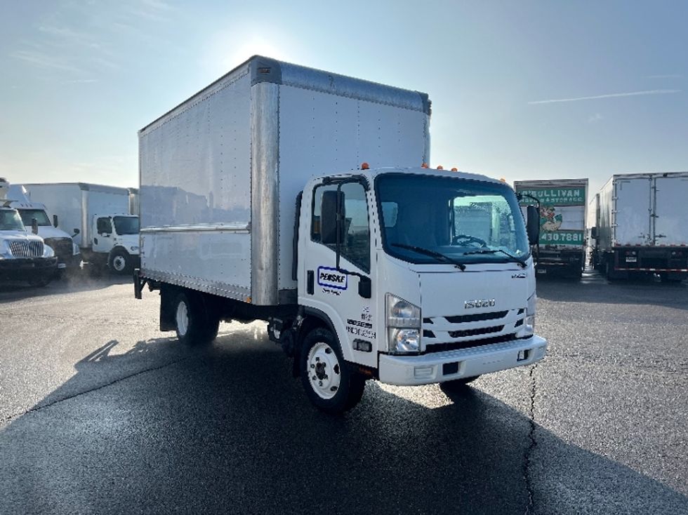 Light Duty Box Truck-Light and Medium Duty Trucks-Isuzu-2019-NPR EFI-Warren-MI-91,887\n\t\tmiles-$ 33,500 - Image 1