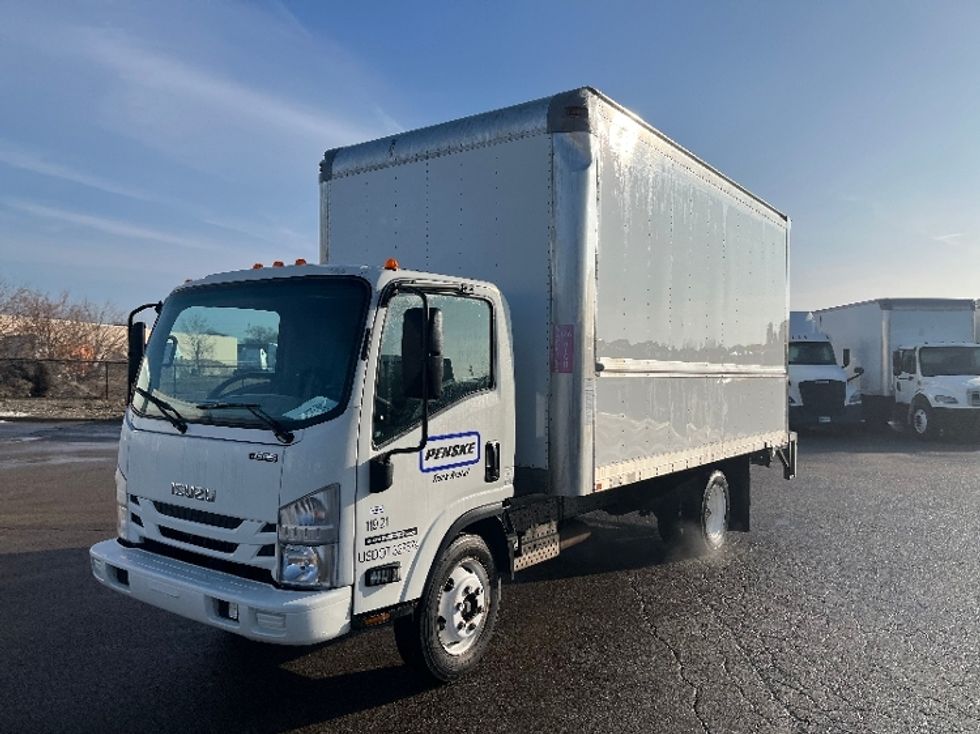 Light Duty Box Truck-Light and Medium Duty Trucks-Isuzu-2019-NPR EFI-Warren-MI-91,887\n\t\tmiles-$ 33,500 - Image 3