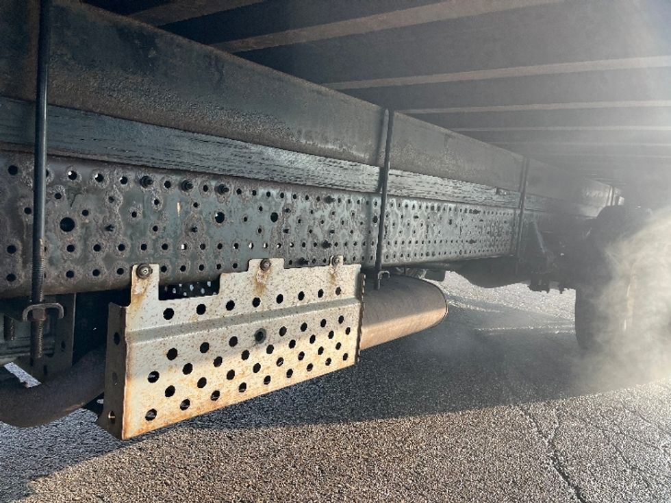 Light Duty Box Truck-Light and Medium Duty Trucks-Isuzu-2019-NPR EFI-Warren-MI-91,887\n\t\tmiles-$ 33,500 - Image 4