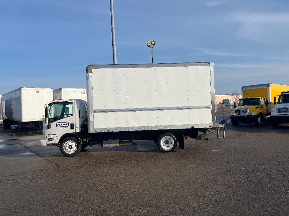 Light Duty Box Truck-Light and Medium Duty Trucks-Isuzu-2019-NPR EFI-Warren-MI-91,887\n\t\tmiles-$ 33,500 - Image 5