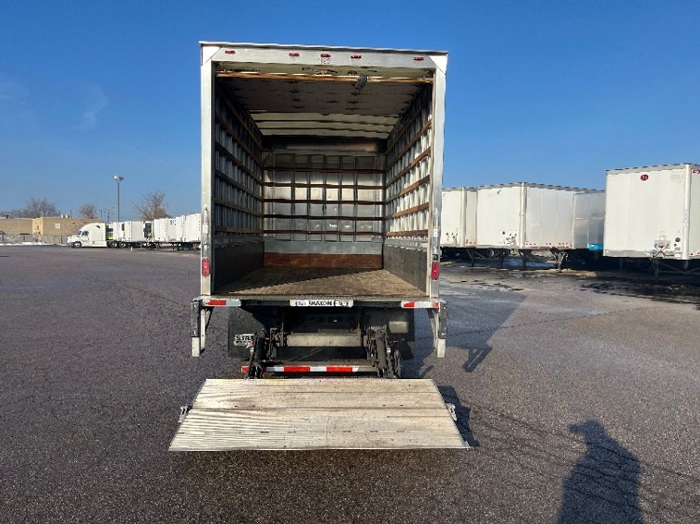 Light Duty Box Truck-Light and Medium Duty Trucks-Isuzu-2019-NPR EFI-Warren-MI-91,887\n\t\tmiles-$ 33,500 - Image 8