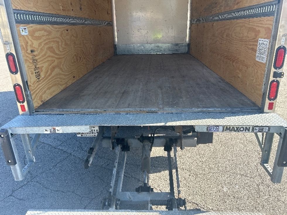 Light Duty Box Truck-Light and Medium Duty Trucks-Isuzu-2019-NPR EFI-Warsaw-IN-9,748\n\t\tmiles-$ 40,250 - Image 10