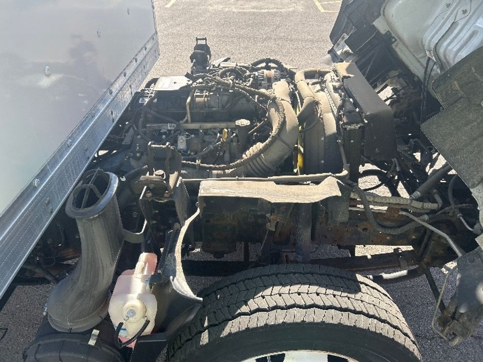 Light Duty Box Truck-Light and Medium Duty Trucks-Isuzu-2019-NPR EFI-Warsaw-IN-9,748\n\t\tmiles-$ 40,250 - Image 23