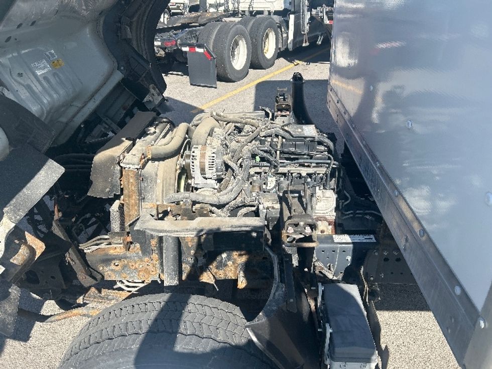 Light Duty Box Truck-Light and Medium Duty Trucks-Isuzu-2019-NPR EFI-Warsaw-IN-9,748\n\t\tmiles-$ 40,250 - Image 24